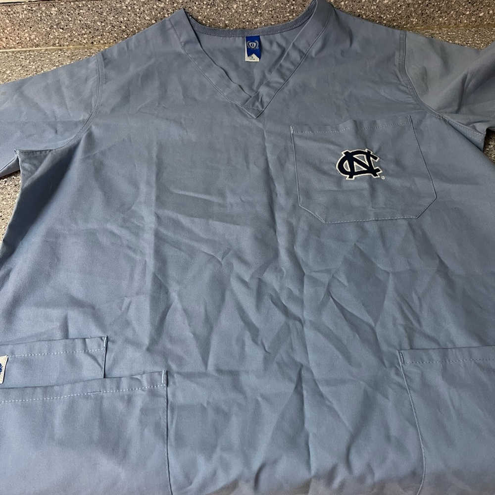 Scrub top